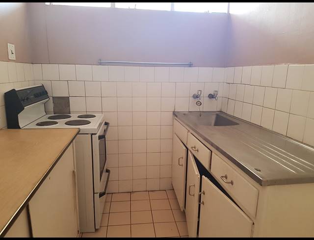 1 BEDROOM FLAT SOLD IN ARCADIA